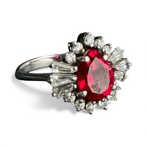 Vintage Faux Ruby Cocktail Ring‎ Sterling Silver Cubic Zirconia Halo Cluster 8